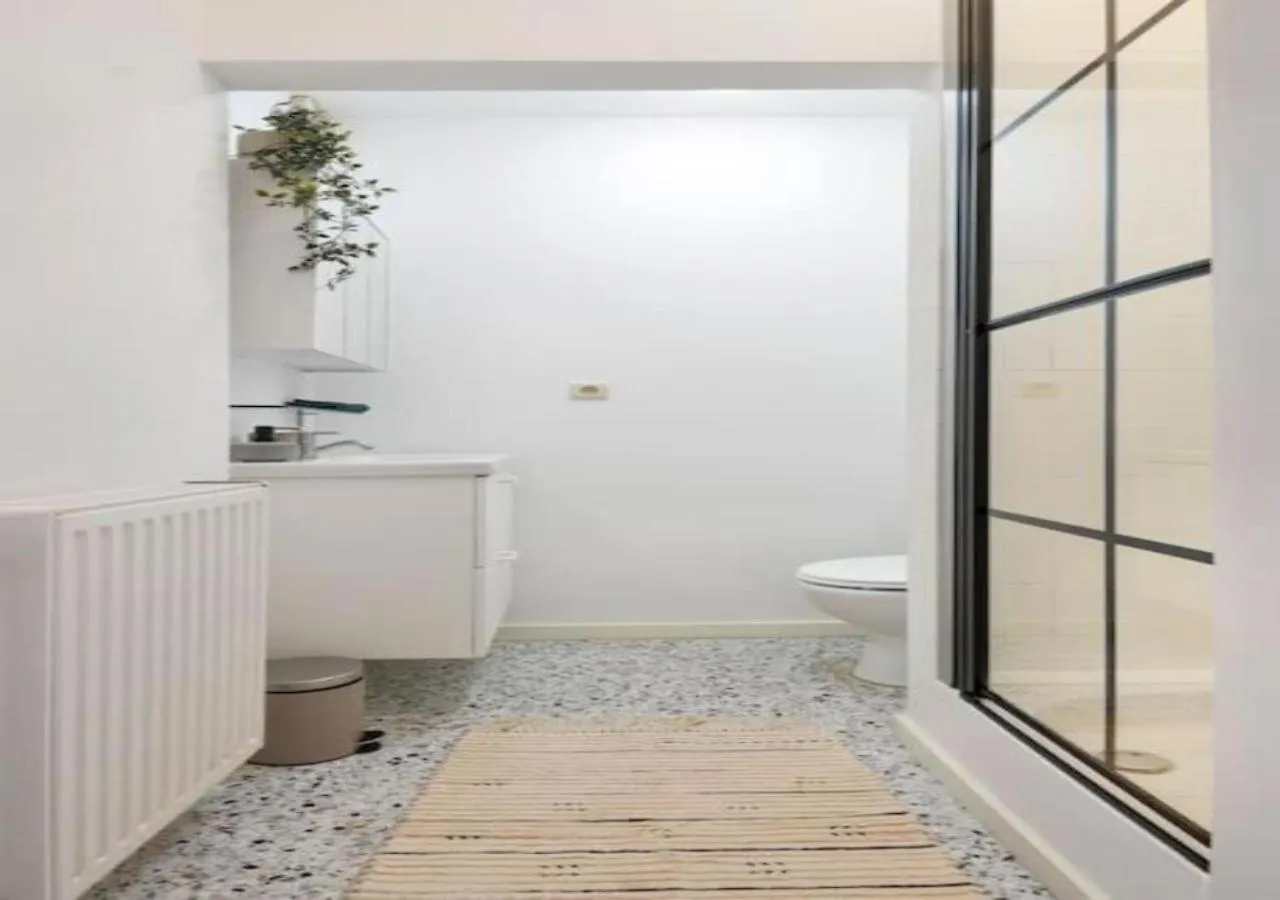 City Hub Antwerp Apartment